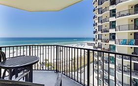 Beachfront Condo With Community Pool And Balcony!